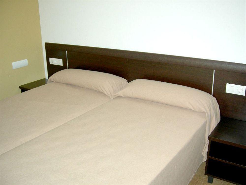 Apartaments Travessera Parc Gueell Barcelona Exterior foto