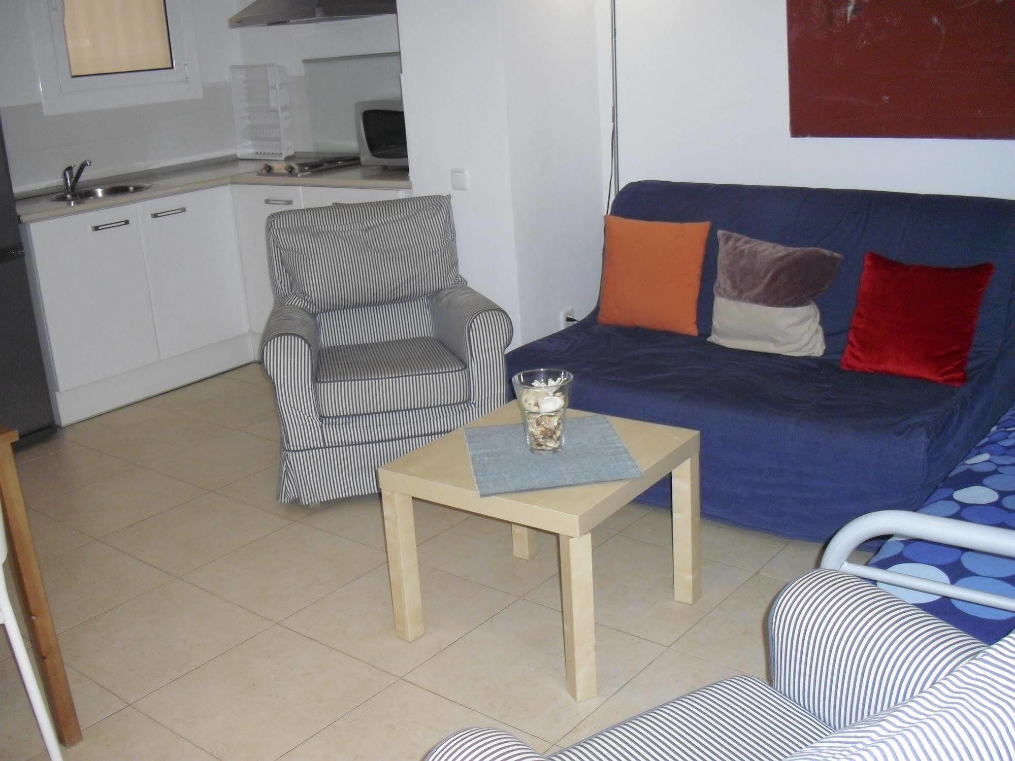 Apartaments Travessera Parc Gueell Barcelona Exterior foto